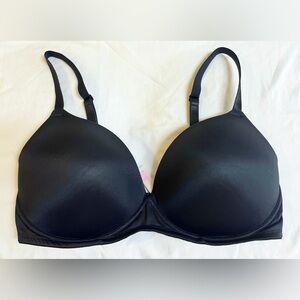 EUC Victoria’s Secret PINK Wear Everywhere Wireless Push Up Bra